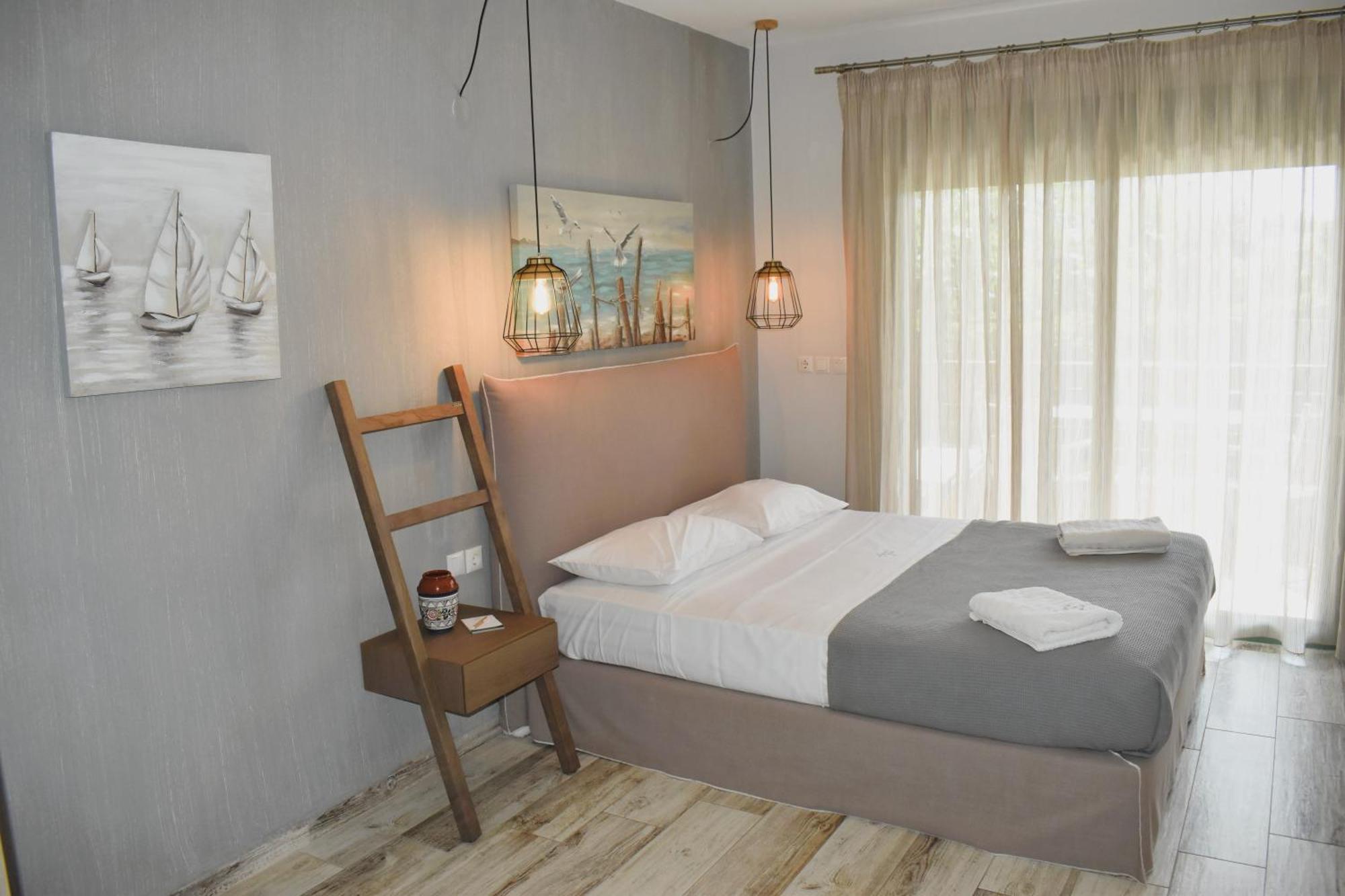 Alegria Suites Nikiti  Ngoại thất bức ảnh