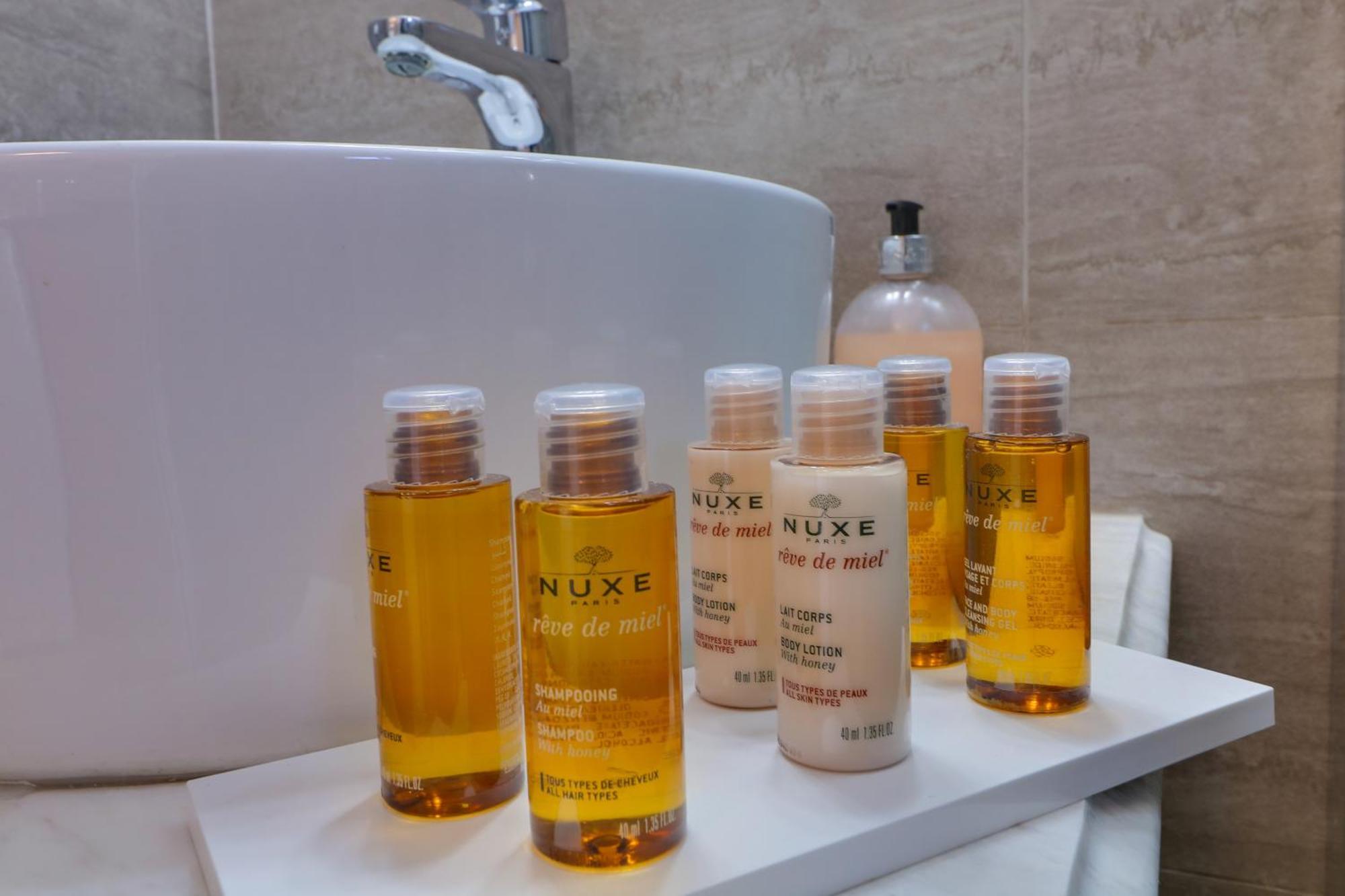 Alegria Suites Nikiti  Phòng bức ảnh