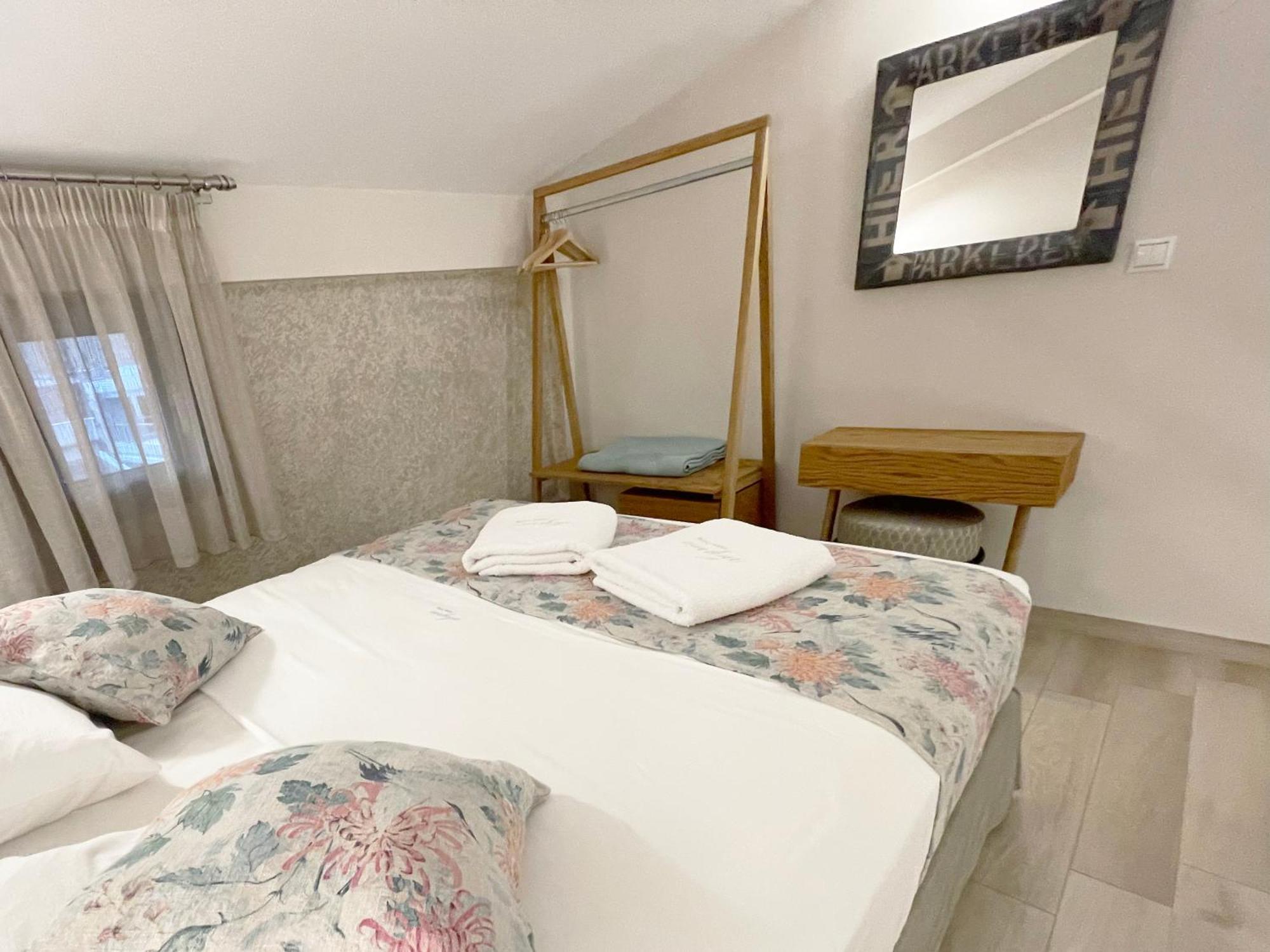 Alegria Suites Nikiti  Ngoại thất bức ảnh
