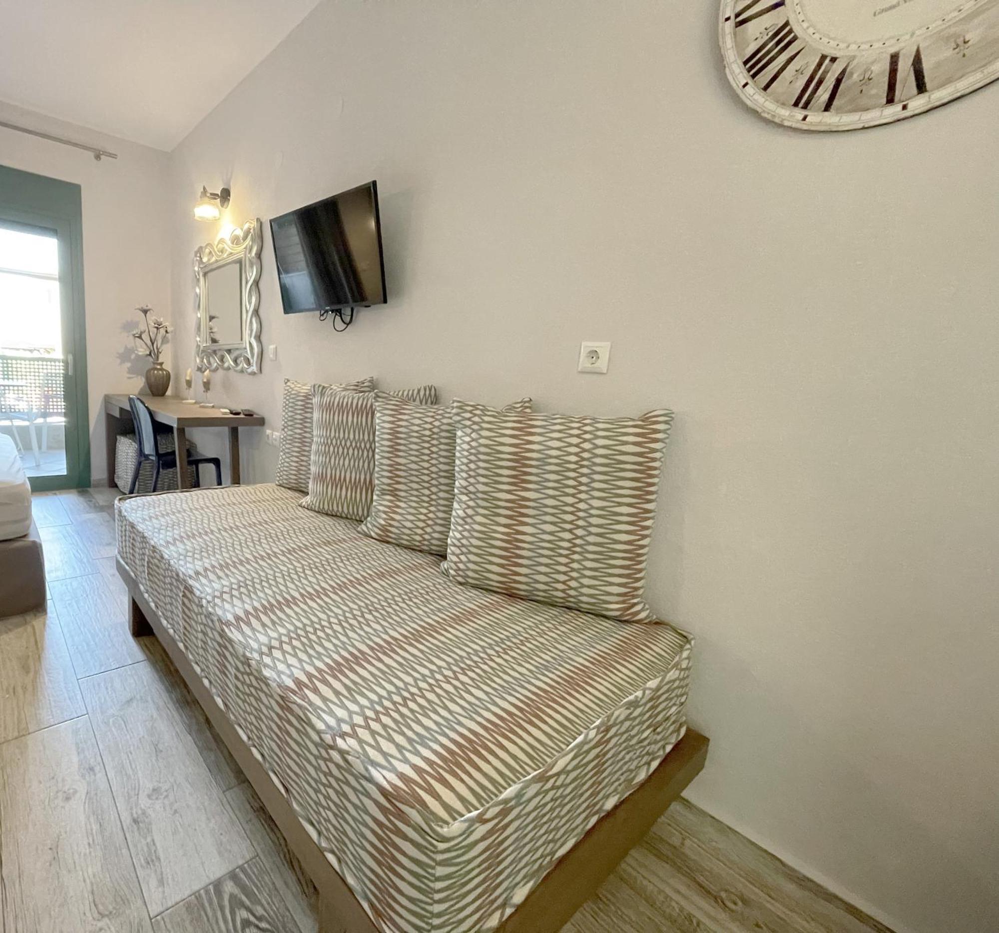 Alegria Suites Nikiti  Ngoại thất bức ảnh