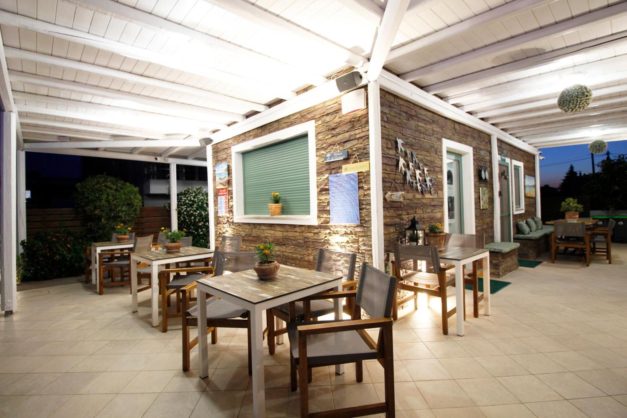 Alegria Suites Nikiti  Ngoại thất bức ảnh