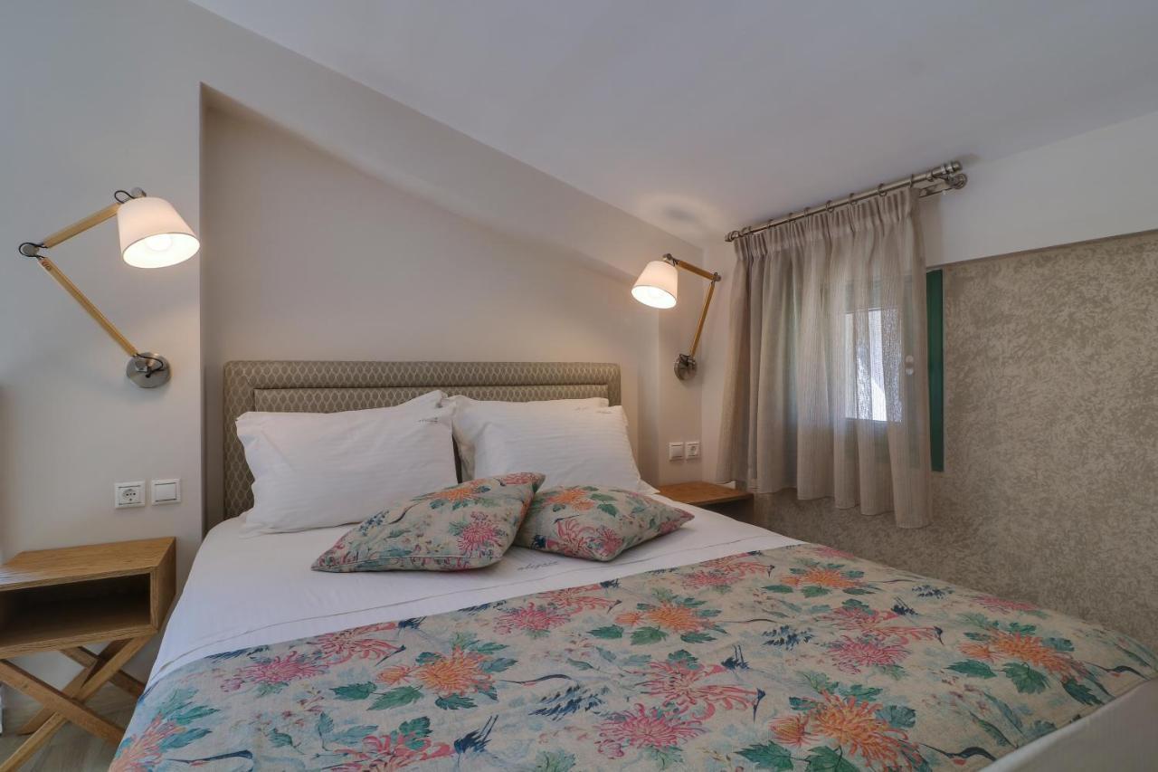 Alegria Suites Nikiti  Ngoại thất bức ảnh